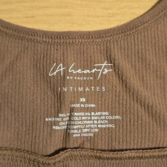 LA Hearts by PacSun Brown Ribbed V-Neck Bralette Top (XS) - Picture 2 of 2